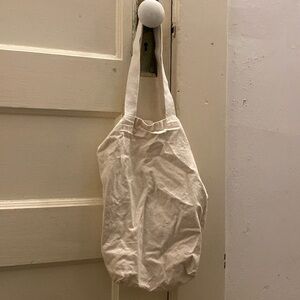 Canvas tote